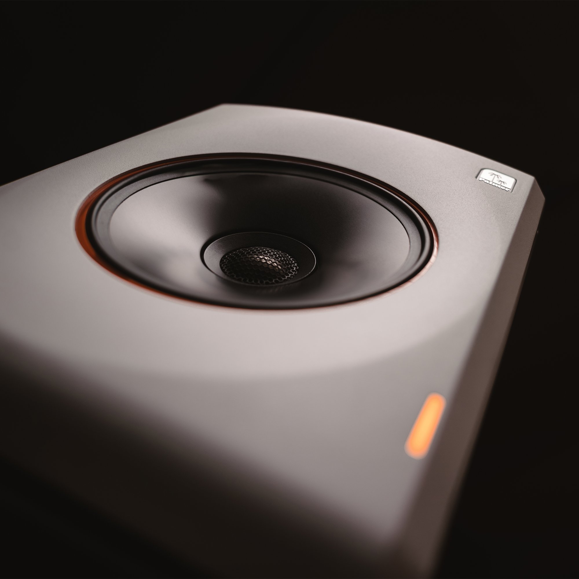 ORBIT 11 W